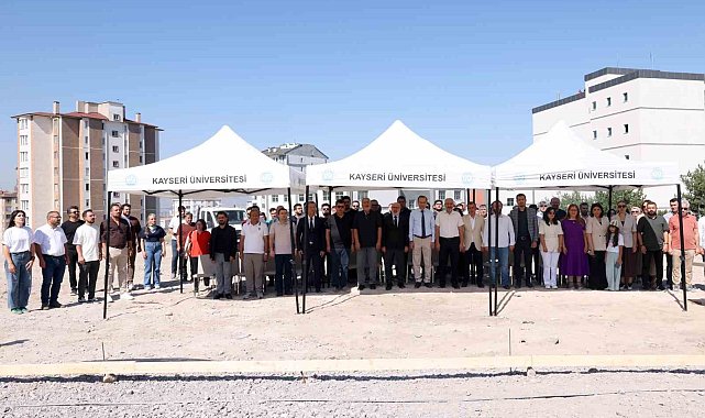 Kayseri Üniversitesi'nde Bilişim Teknolojileri MYO Binasının Temel Atma Töreni gerçekleştirildi