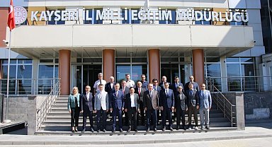 Kayseri Valisi'nden İl Milli Eğitim'e ziyaret