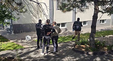Kayseri'de 3. kattan düşen genç kız ağır yaralandı