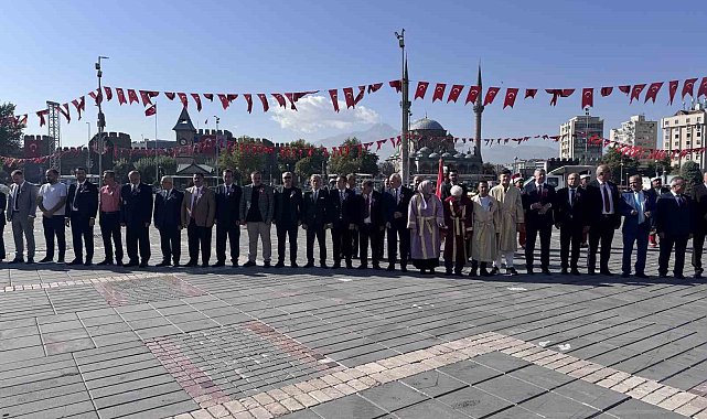 Kayseri'de ahilik kutlamaları çelenk sunma töreni ile başladı