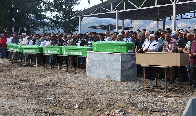 Kazada ölen 7 kişiye duygu dolu veda