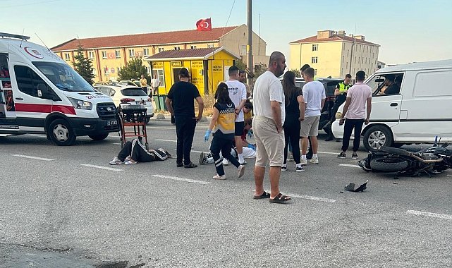 Keşan'da otomobil ile motosiklet çarpıştı: 2 yaralı