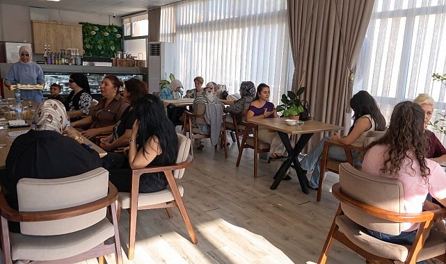 Kilis'te Kadın Kafe'de kadınlara ücretsiz destek