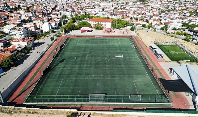 Kınıklı ve İlbade'deki spor tesisleri FIFA standartlarında yenilendi