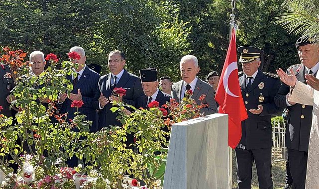 Kırklareli'nde 19 Eylül Gaziler Günü düzenlenen törenle anıldı
