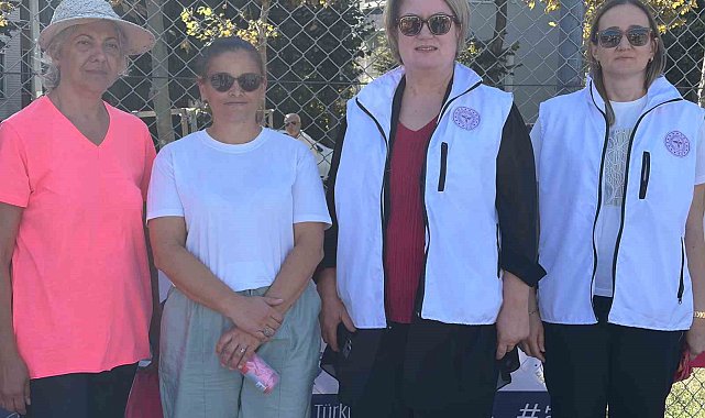 Kırklareli'nde kadınlar, fizyoterapist eşliğinde günün yorgunluğunu attı