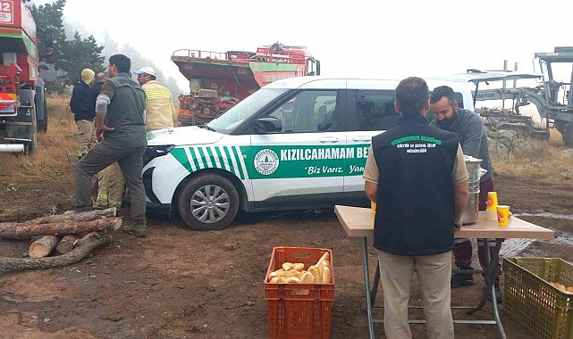 Kızılcahamam Belediyesi'nden yangın söndürme çalışmalarına destek