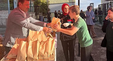 Kocaeli İzmit'te öğrencilere sağlıklı beslenme katkısı