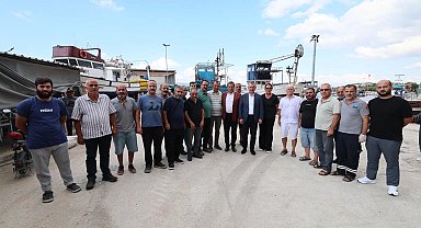 Kocaeli'de Başan Büyükakın balıkçılarla geleneği bozmadı