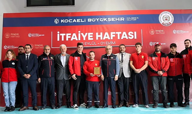 Kocaeli'de Genel Sekreter Baraçlı'dan itfaiye personeline teşekkür ziyareti