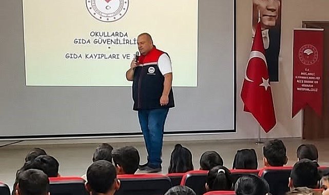 Koçarlı'da öğrenciler gıda israfına karşı bilgilendirildi