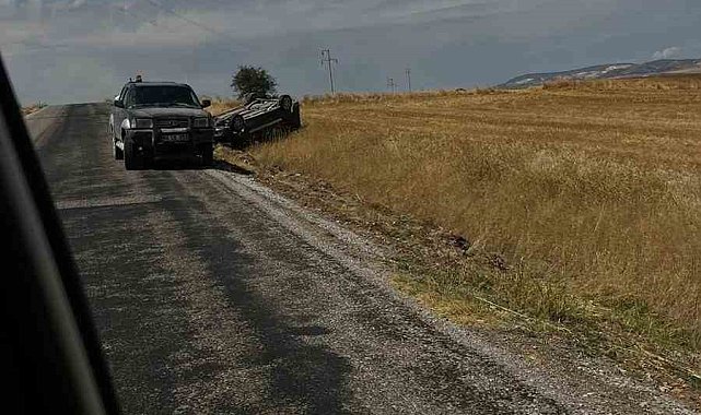 Kontrolden çıkan otomobil takla attı