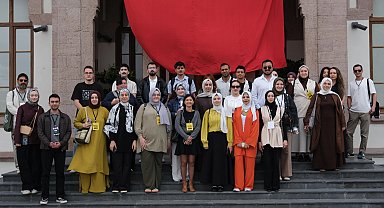 Konya'da "Kültür Yayıncılığı" temasıyla düzenlenen 5. Yayıncılık Yaz Okulu tamamlandı