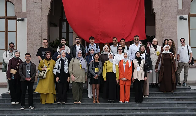 Konya'da "Kültür Yayıncılığı" temasıyla düzenlenen 5. Yayıncılık Yaz Okulu tamamlandı