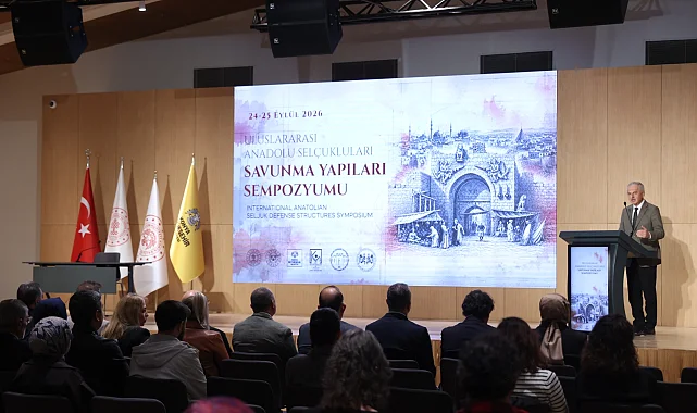 Konya'da Uluslararası Selçuklu Savunma Yapıları Sempozyumu başladı