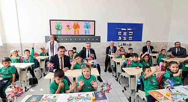 Konya'da Vali Akın ve Başkan Kılca öğrencilerle buluştu