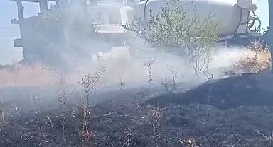 Kopan elektrik telleri yangına neden oldu