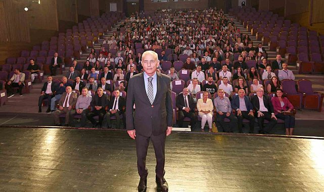 Küçükçekmece Belediyesi yeni eğitim ekosistemi "Enstitü Küçükçekmece"yi tanıttı