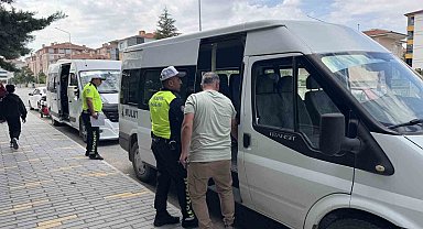 Kulu'da okul servisleri ve çevrelerine sıkı denetim