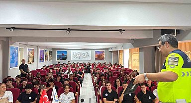 Kuşadası'nda öğrencilere Trafik ve Motosiklet Güvenliği semineri