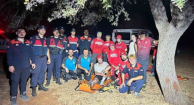 Likya yolunda mahsur kalan turist ekiplerce kurtarıldı