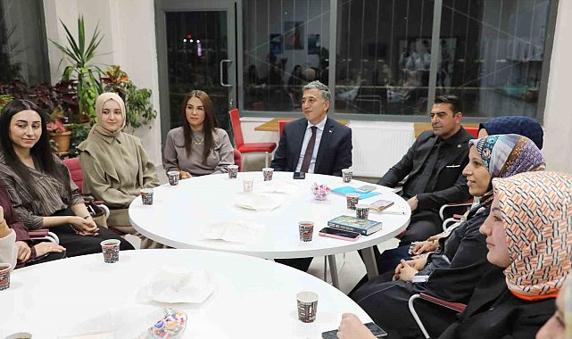 Maarif'in Kalbinde Kitap Sohbetleri'nin ilk buluşması Ağrı'da yapıldı