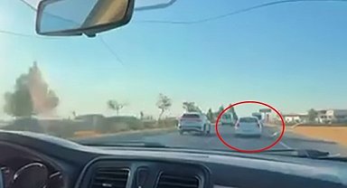 Makas atan sürücü trafiği tehlikeye attı