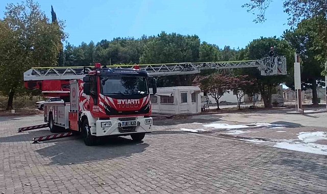 Manavgat İtfaiyesine 42 metre merdivenli ve çok maksatlı 2 yeni araç