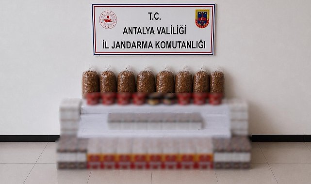 Manavgat'ta kaçak tütün operasyonu: 30 bin dolu makaron ele geçirildi