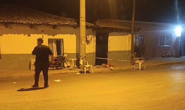 Manisa'da dehşet: Baba, eşini ve kızını bıçakladı