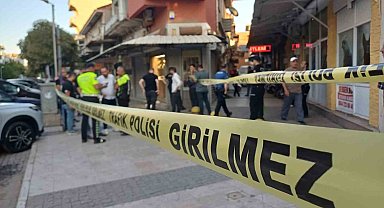 Manisa'daki kuyumcuya silahla soygun girişiminde bulunan şüpheli tutuklandı