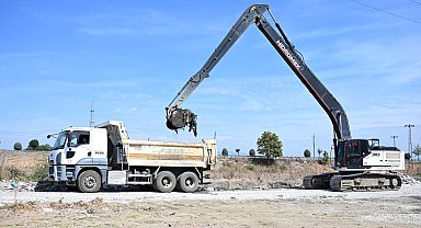 Manisa'da MASKİ'den 250 kilometrelik dere temizliği