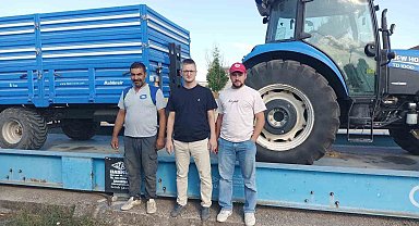 Manyas'ta ayçiçeği hasadı devam ediyor: Ön alım fiyatı 37 lira olarak belirlendi