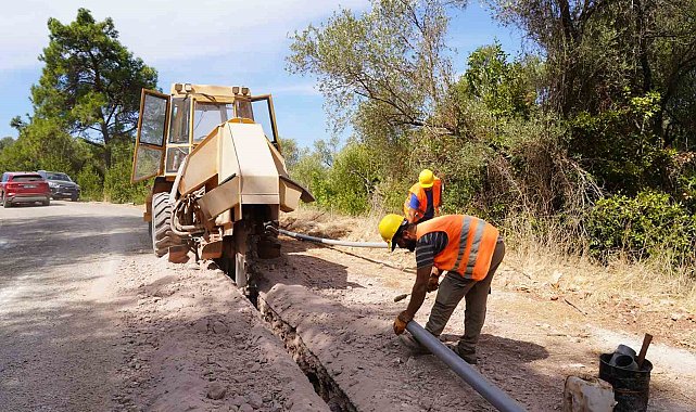 Marmaris Çamlı'daki 30 yıllık içme suyu hatları yenileniyor
