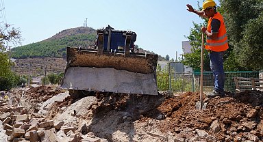 Marmaris Yeşilova'nın içme suyu şebekesi genişletiliyor