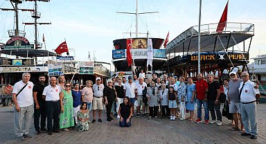 Marmaris'te gazilere tekne turu