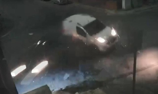 Mersin'de araçlar çapıştı: 2 yaralı