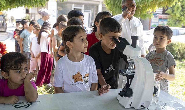 Mersin'de bilim atölyeleri çocukların ayağına taşındı