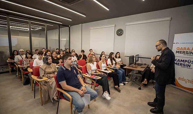 Mersin'de gençler iş dünyası ile buluştu