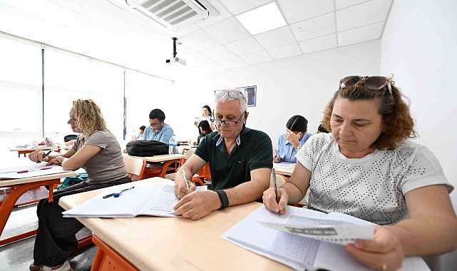 Mersin'de ücretsiz İngilizce kurslarına yoğun ilgi
