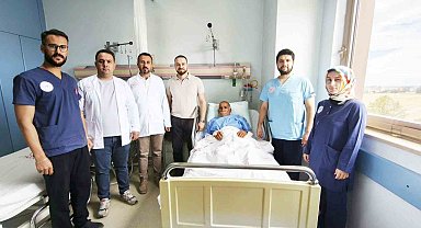 Mesanesinden 42 parça taş çıkarılan hasta sağlığına kavuştu