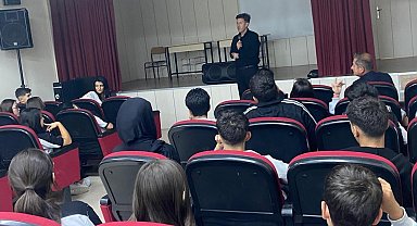 Mesleki eğitime yeni başlayan öğrenciler sektörle buluştu
