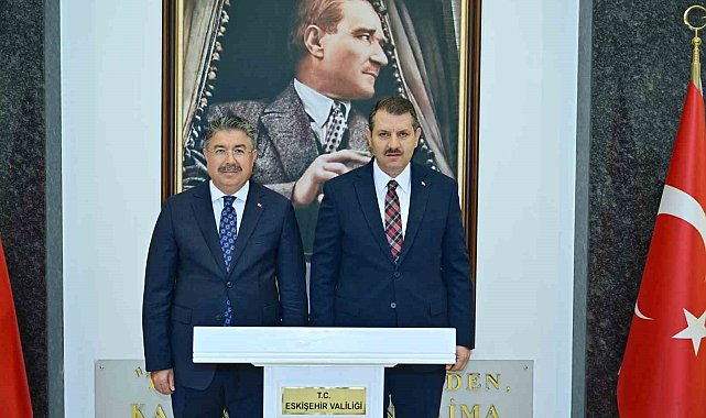 Millî Savunma Bakan Yardımcısı Ayhan, Vali Yılmaz'ı ziyaret etti