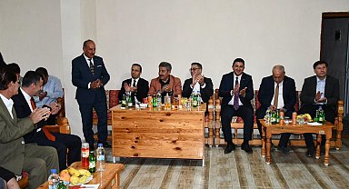 Milletvekili Tatar, Cizre'de vatandaşların taleplerini dinledi
