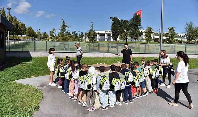 Minik öğrenciler Balıkesir'in mimari mirasını minyatürlerle keşfetti
