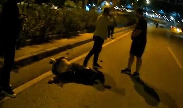 Motosiklet sürücüsünün kaza anı kamerada