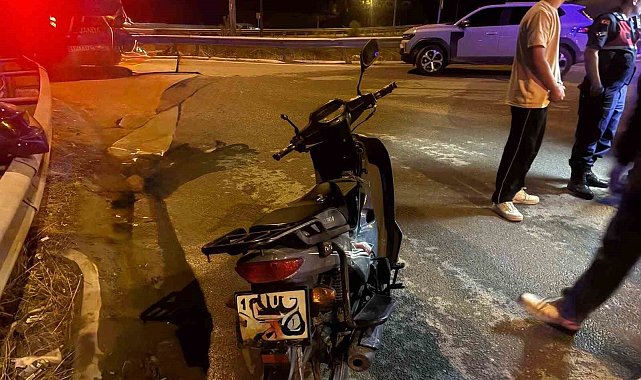 Motosikletle otomobil çarpıştı, 1 yaralı