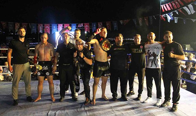 Muaythai şampiyonluk kemerleri Manisa'ya geldi