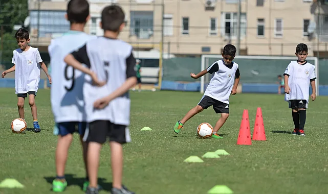 Muratpaşa'nın spor okullarında sonbahar kayıtları sürüyor
