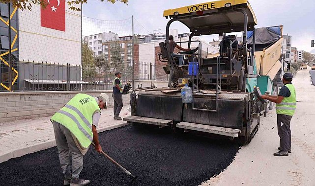 Mustafakemalpaşa'nın alt ve üstyapısı büyükşehir tarafından yenileniyor